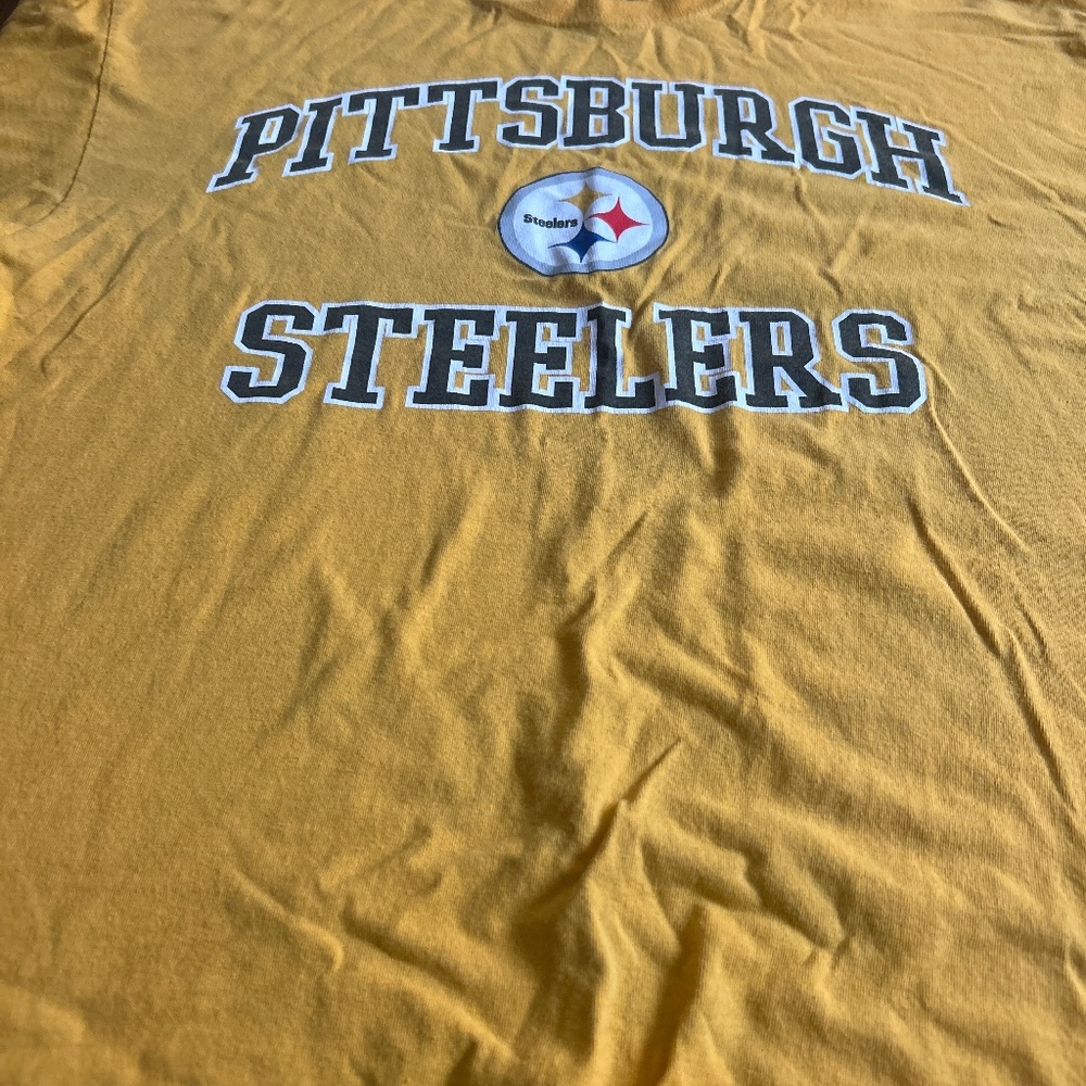 Men’s XL Pittsburgh Steelers NFL Football Graphic Print T Shirt Gold Vintage